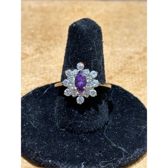Beautiful faux amythyst and diamond ring - Picture 1 of 6
